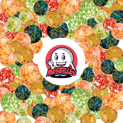 Canicas Flyer Rojas de 16 mm, y canicas multicolores que rodean al mascota MisCanicas, canicas de vidrio translúcido con manchas multicolores